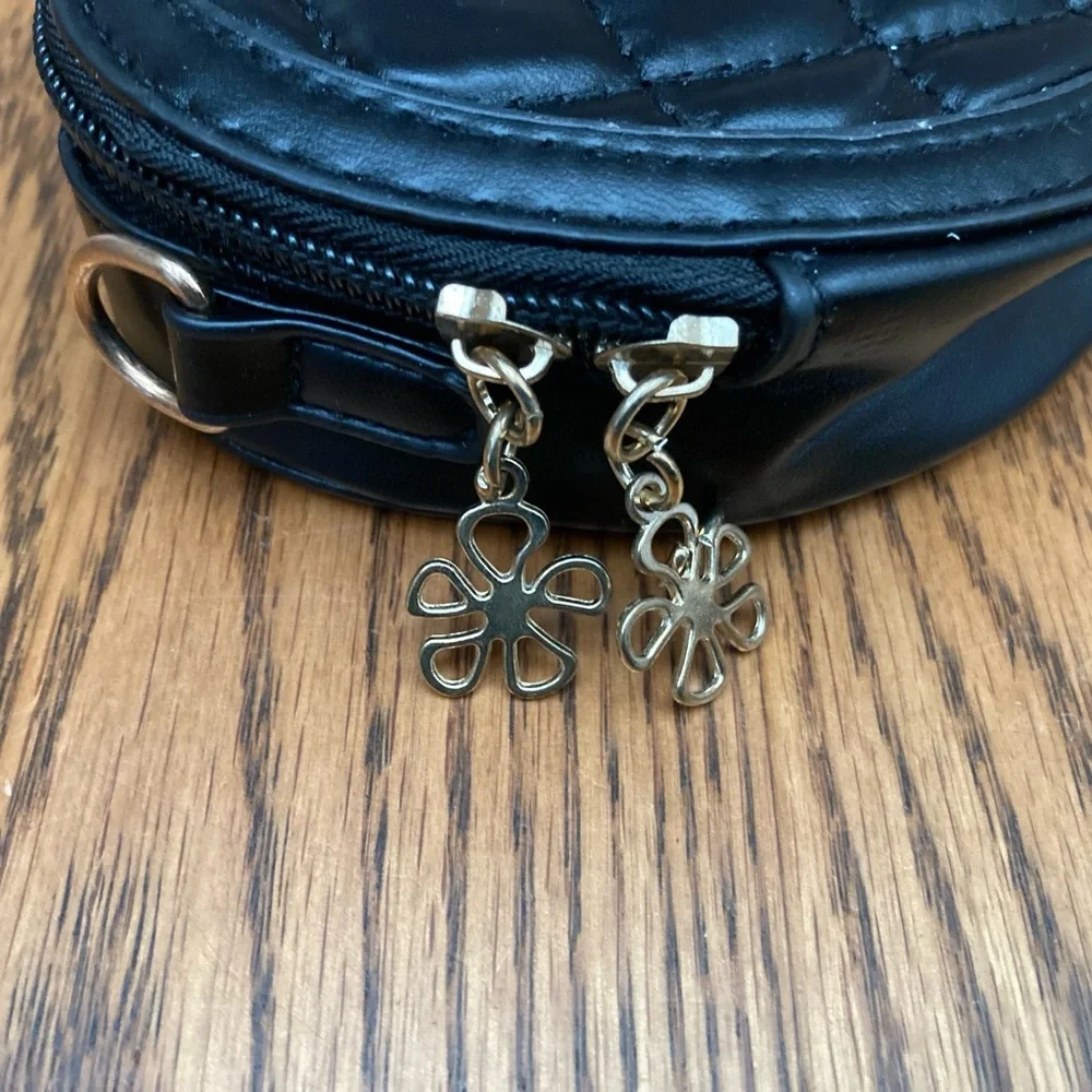 🖤BLACK🖤MINI BAG w/faux pearl/metal chain PU fabric zipclose✨NEW✨